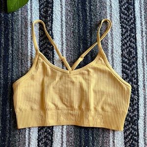 Sarah’s Day x White Fox Active sports bra